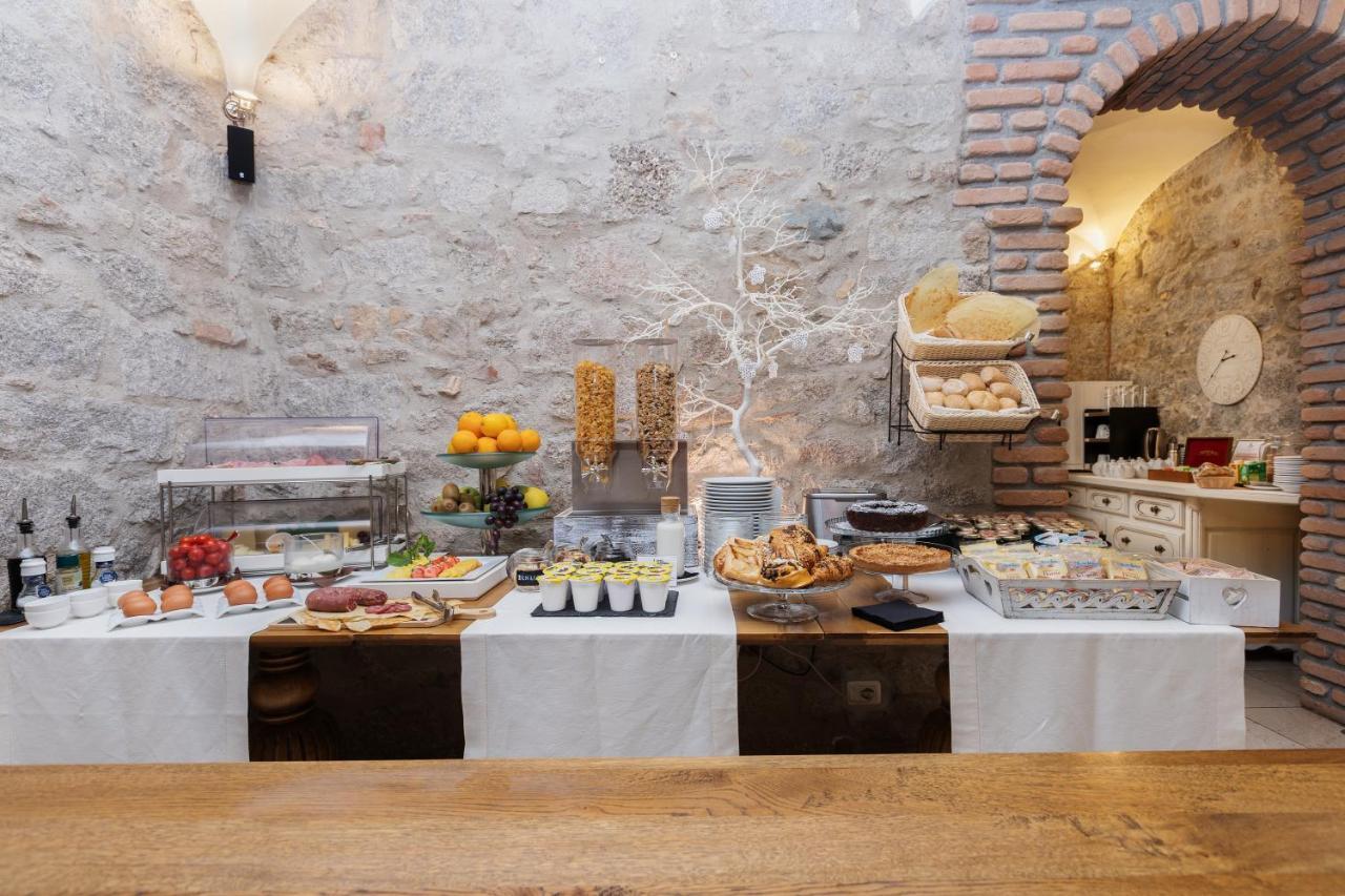 La Locanda Del Conte Mameli Олбия Екстериор снимка