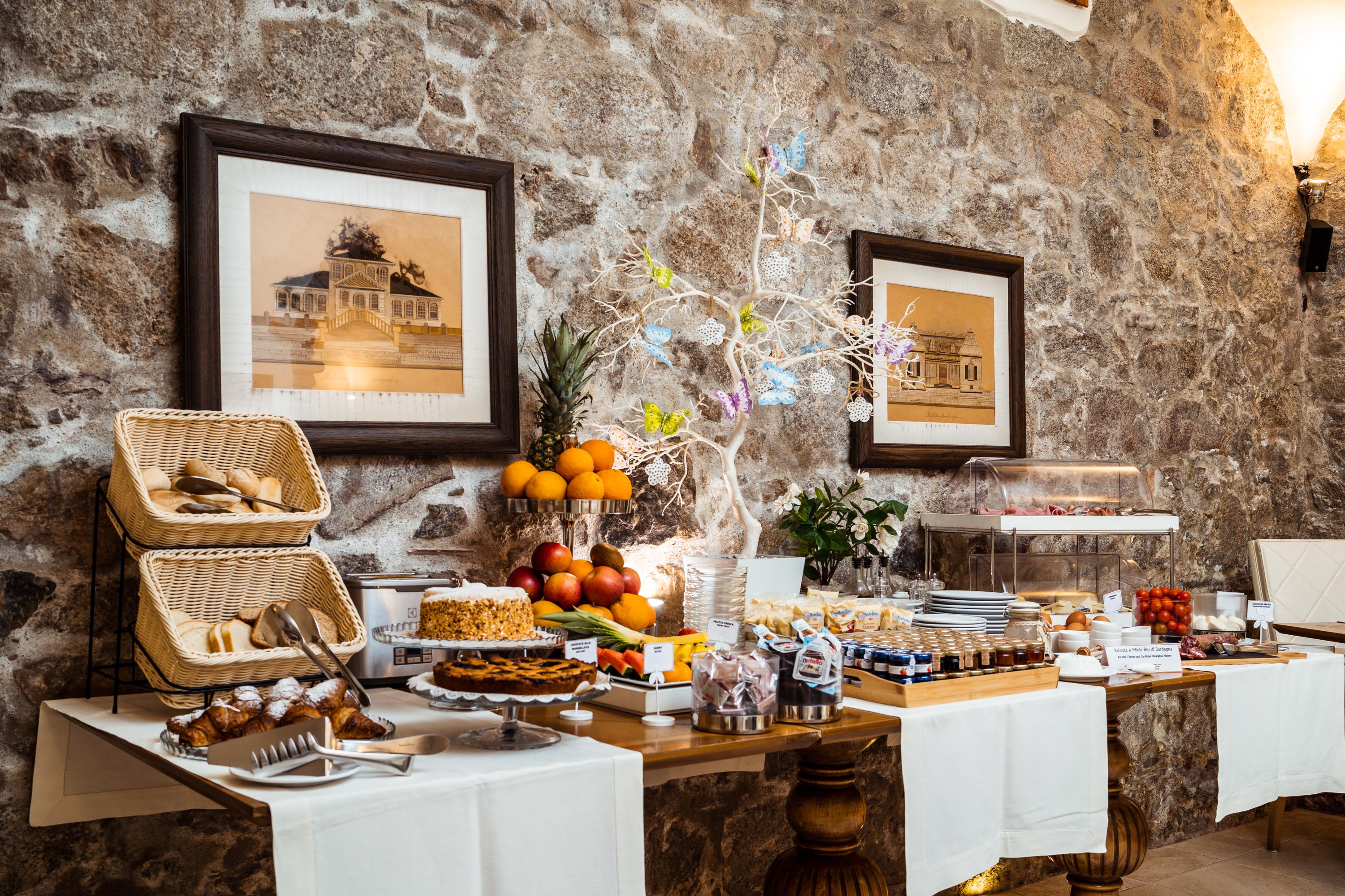 La Locanda Del Conte Mameli Олбия Екстериор снимка
